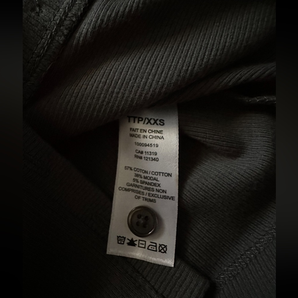 Button Long Sleeve - Picture 7 of 7